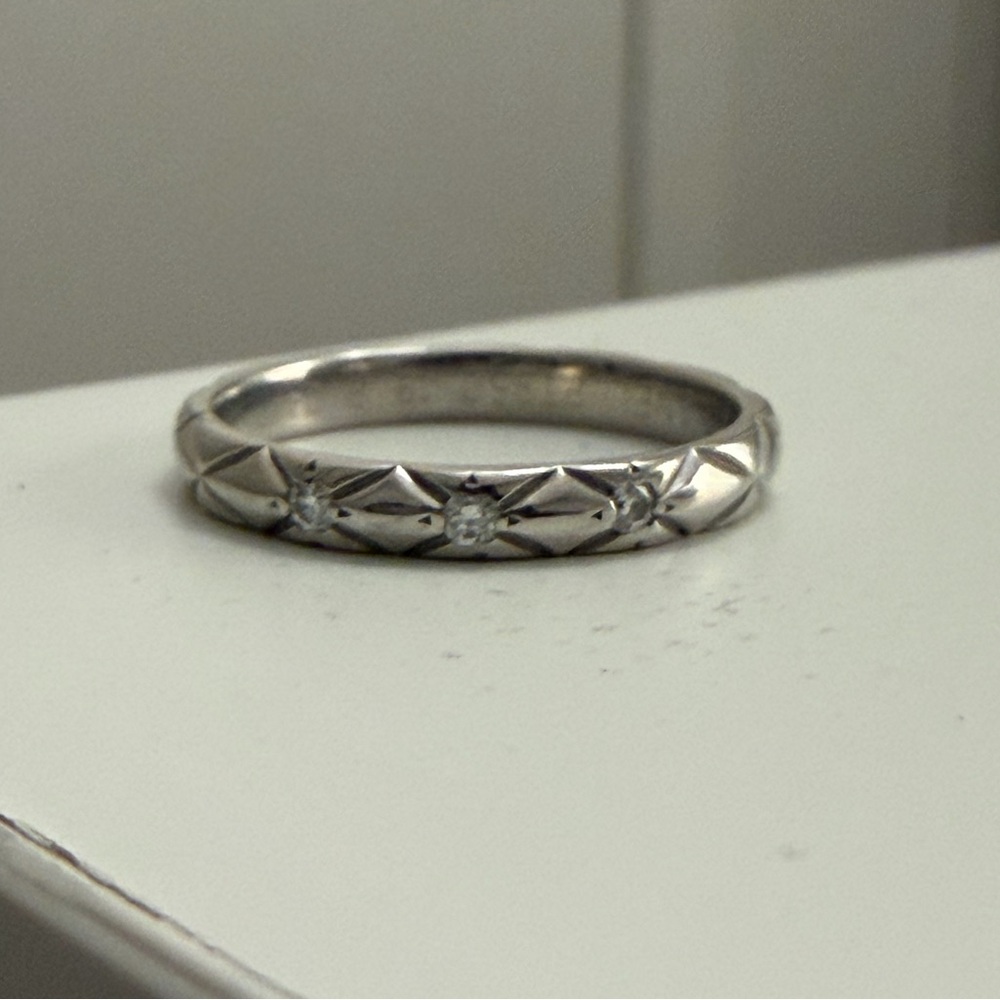 CHANEL Coco crush platinum ring with 3 natural diamonds